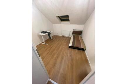 Helles WG-Zimmer in entspannter WG in Aachen-Haaren