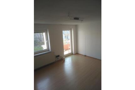 Gut geschnittene 3-Zimmer Wohnung in Frankfurt-Niederrad - Frankfurt am Main