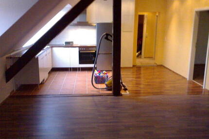 Helle 3-Zimmer-Wohnung mit Dachterrasse - Lübeck St. Gertrud