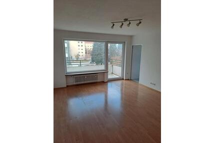 2-Zimmer-Wohnung in München-Berg am Laim | WG-geeignet | Balkon |