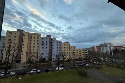 Helle 3,5 Zimmer Wohnung im 4.OG mit Balkon PforzheimBuckenberg