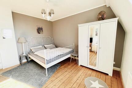 Möblierte Wohnung direkt am Rhein in Duisburg-Homberg