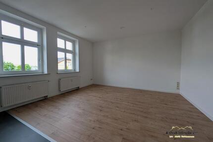 2-Raumwohnung mit offener Küche zum Wohnzimmer | Bahnhofsnähe - Bitterfeld-Wolfen