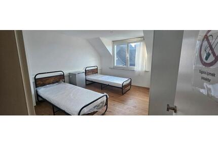 6 Apartment Zimmer in Düren - 470,00&nbsp;EUR Kaltmiete, ca.&nbsp; 27,00&nbsp;m&sup2; in Düren (PLZ: 52353) Mariaweiler-Hoven