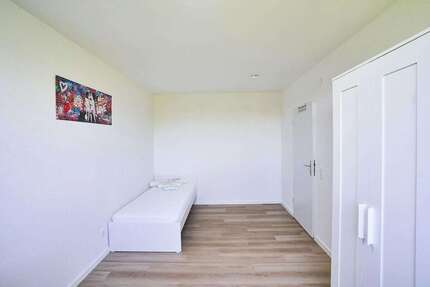 WG-Zimmer in Düsseldorf 619,00 € 11 m²