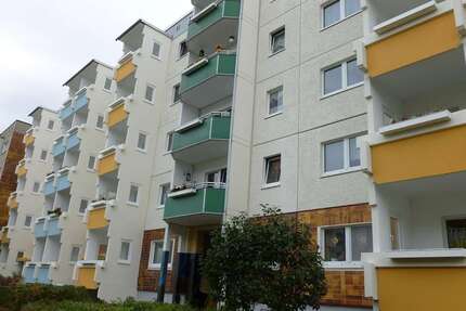 Wohnung zum Mieten in Rostock 373,00 € 51.03 m²