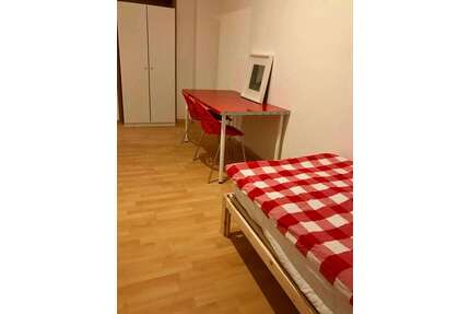 WG-Zimmer in Berlin 650,00 € 12 m²