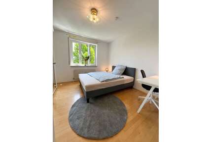 WG-Zimmer in München 830,00 € 13 m²