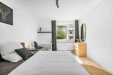 WG-Zimmer in München 990,00 € 15 m²