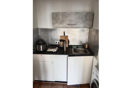 Möbliertes 1 Zimmer Apartment - 870,00&nbsp;EUR Kaltmiete, ca.&nbsp; 30,00&nbsp;m&sup2; in Düsseldorf (PLZ: 40217) Stadtbezirk 3