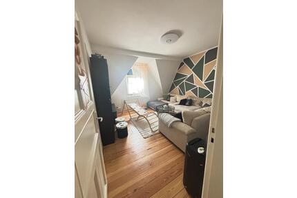 Schöne 3-Zimmer Altbau Wohnung - 640,00&nbsp;EUR Kaltmiete, ca.&nbsp; 77,00&nbsp;m&sup2; in Kiel (PLZ: 24149) Neumühlen-Dietrichsdorf