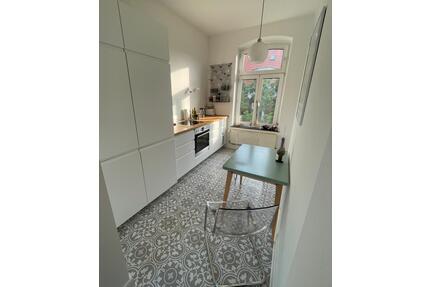 Zwischenmiete - Renovierter Altbau mit Sonnenbalkon in Ehrenfeld - Köln