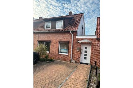 2 Zimmer Wohnung inkl. allem - 680,00&nbsp;EUR Kaltmiete, ca.&nbsp; 60,00&nbsp;m&sup2; in Lüneburg (PLZ: 21335)