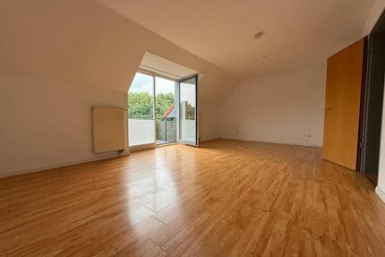 3-Zimmer Dachgeschosswohnung + Stellplatz in Wardenburg