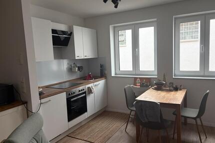 1 Zimmer Wohnung Appartement Stellplatz Einbauküche - Griesheim