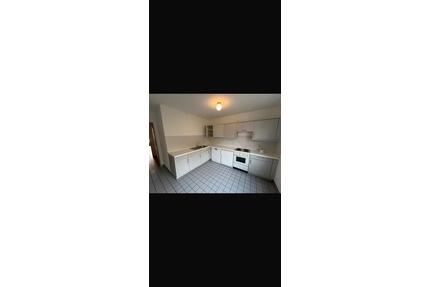 Renovierte 2 Zimmer Wohnung - 830,00&nbsp;EUR Kaltmiete, ca.&nbsp; 70,00&nbsp;m&sup2; in Nürnberg (PLZ: 90427) Almoshof