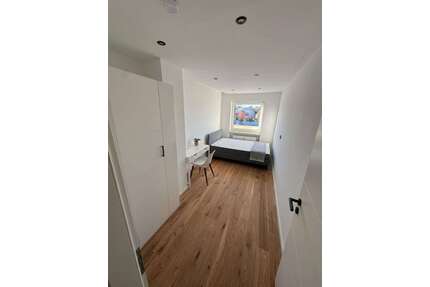 WG-Zimmer in München 700,00 € 11 m²