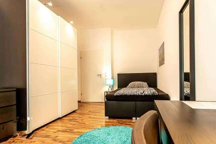 WG-Zimmer in Frankfurt am Main 650,00 € 14 m²