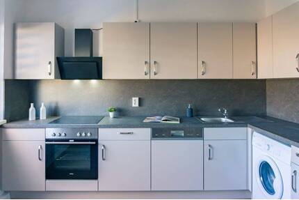 WG-Wohnung mit Einbauküche - 509,00&nbsp;EUR Kaltmiete, ca.&nbsp; 92,10&nbsp;m&sup2;&nbsp;Wohnfl&auml;che in Chemnitz (PLZ: 09111) Zentrum