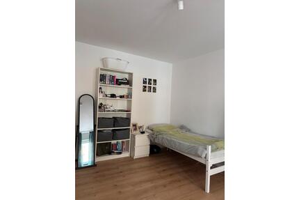 WG-Zimmer in Mädchen Wg ab 15.06 oder später frei in Mannheiml