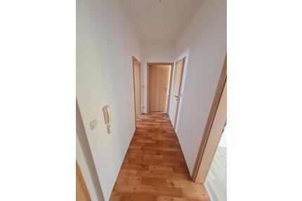 2 Raum Wohnung mit Loggia - 330,00&nbsp;EUR Kaltmiete, ca.&nbsp; 58,00&nbsp;m&sup2; in Magdeburg (PLZ: 39112) Leipziger Straße