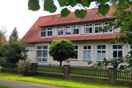 helle 5-Zimmer Wohnung in 29497 Woltersdorf, 135qm, großer Garten