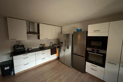 Zimmer im Haus zu vermieten – 400 € warm - Brietlingen