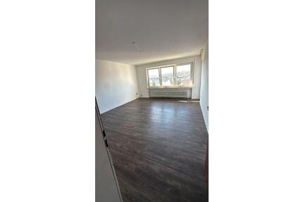 Große 4-Zimmer Wohnung mit Balkon – ab sofort frei – Korbach