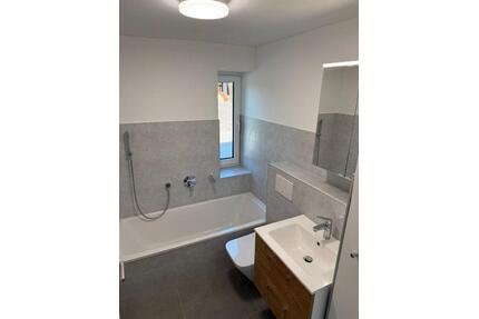 Helle 5 Zimmer Wohnung - 935,00&nbsp;EUR Kaltmiete, ca.&nbsp; 110,00&nbsp;m&sup2; in Dahlem (PLZ: 53949)