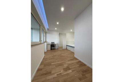 Frisch renoviertes Zimmer mit Balkon für Studenten & Young Professionals - Erlangen Alterlangen