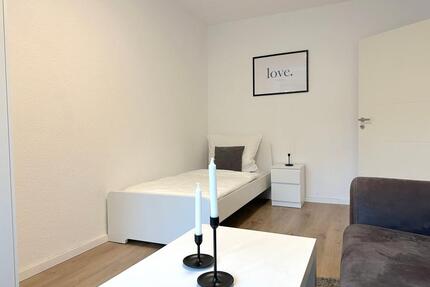 Freie Zimmer in einer 4er-WG in Frankfurt am Main - Nied - Convertystraße 61!