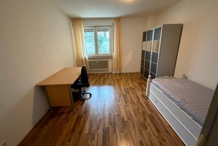 WG Zimmer in Bielefeld - 450,00&nbsp;EUR Kaltmiete, ca.&nbsp; 17,00&nbsp;m&sup2; in Bielefeld (PLZ: 33602)