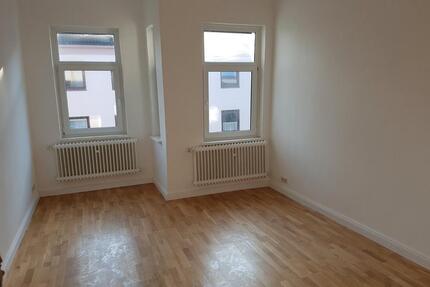 2-Zi-Wohnung in Mitte mit Parkett, kl. Balkon und EBK - Braunschweig Wabe-Schunter-Beberbach