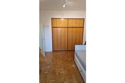 Zimmer in 3er WG - 660,00&nbsp;EUR Kaltmiete, ca.&nbsp; 75,00&nbsp;m&sup2; in Köln (PLZ: 50735) Nippes