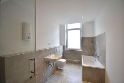 ERSTBEZUG! Großzügige 2-Zimmer-Altbau-Whg mit moderner Ausstattung - Krefeld