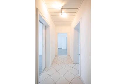 Frisch renovierte 3 Zimmer Wohnung In Hanau Innenstadt