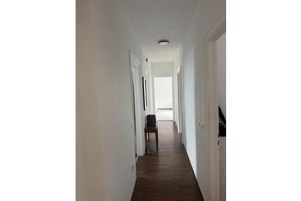 Helle 4-Zimmer DG-Wohnung in Remscheid ( Hasten )