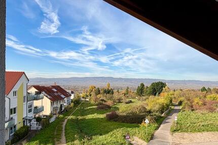 Lichtdurchflutete 4-Zimmer Dachgeschosswohnung in Feldrandlage - Ingelheim am Rhein