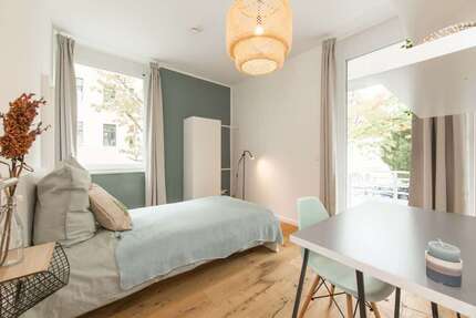 WG-Zimmer in Berlin 700,00 € 10 m²