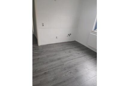 Wohnung zu vermieten 4 Zimmer bezugsfertig - Pirmasens Fehrbach