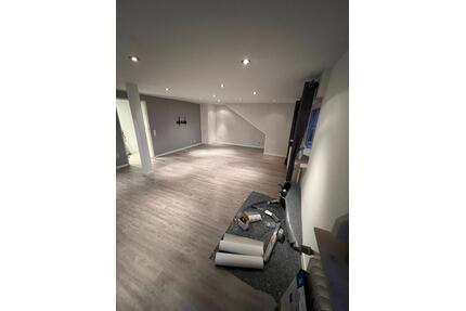 Helle 2-3 Zimmer Wohnung in Wuppertal r