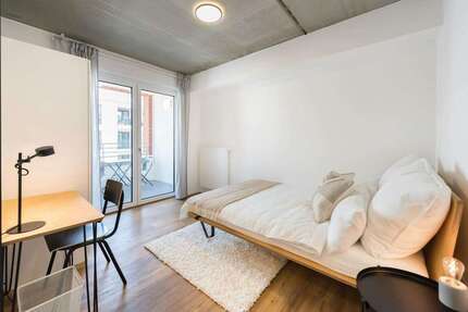 WG-Zimmer in Frankfurt am Main 550,00 € 11 m²