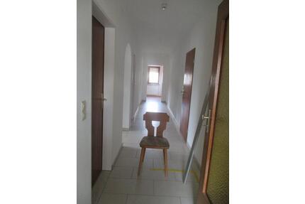 3 Zimmer Wohnung zu vermieten - 540,00&nbsp;EUR Kaltmiete, ca.&nbsp; 80,00&nbsp;m&sup2; in Rödental (PLZ: 96472)