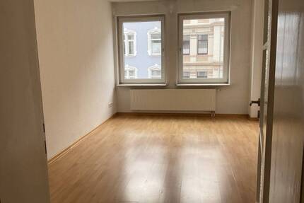 Schöne helle 2-Zimmer Wohnung mit guter Verkehrsanbindung - Hannover List