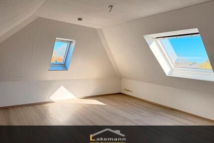 Hassel: Helles 1-Zimmer Studio-Apartment im Dachgeschoss - Eystrup