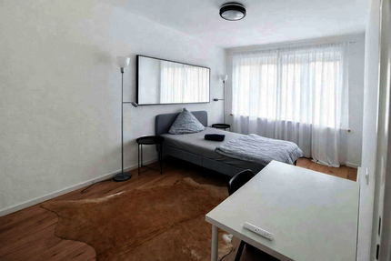 WG-Zimmer in München 850,00 € 12 m²
