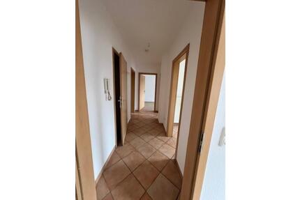 Renovierte 3-Wohnung in ruhiger Lage – zum Wohlfühlen! - Duisburg Laar