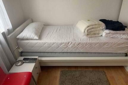 Möbliertes WG Zimmer in Leinfelden ab 20.04 verfügbar - Leinfelden-Echterdingen