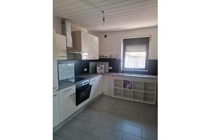 4,5 Zimmer Wohnung m. Balkon , Einbauküche, Kamin - Recklinghausen Hillerheide