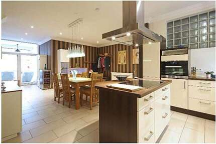 WG-Zimmer in Stuttgart 699,00 € 13 m²